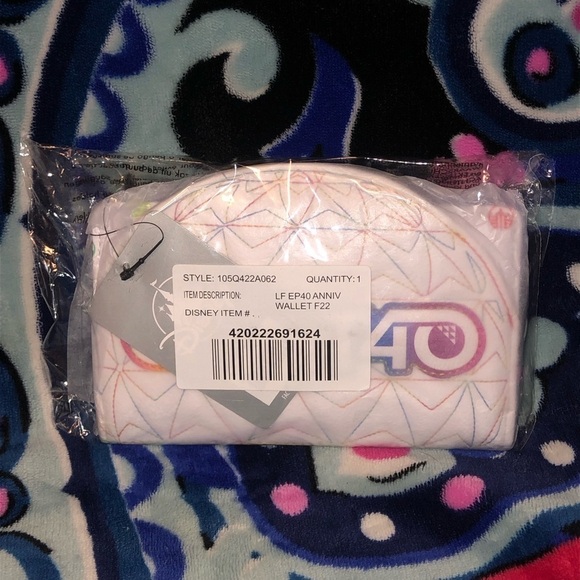 Epcot 40th Anniversary Wallet - Picture 8 of 9